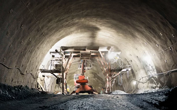 Tunnels Tunnels